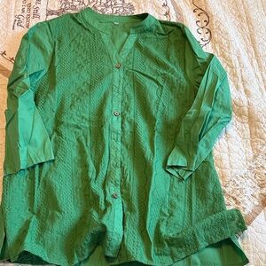 Source Unknown Green Embroidered Button-Down Tunic Shirt